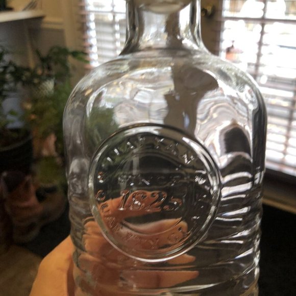 Bormioli Rocco Italian since 1825 quality Glass Decanter - Picture 2 of 7